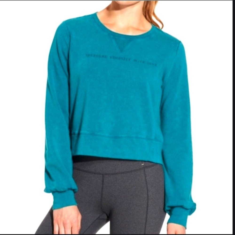 NWT Calia by Carrie Underwood teal cropped sweatshirt